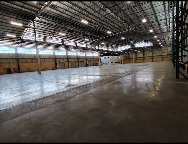 4,626M² WAREHOUSE TO LET IN GOSFORTH PARK